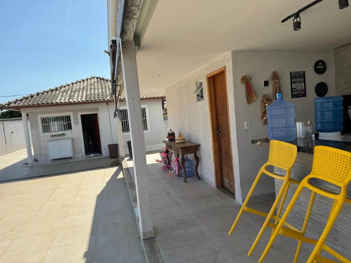 Casa à venda com 2 quartos, 141m² - Jardim Atlântico Leste (Itaipuaçu),