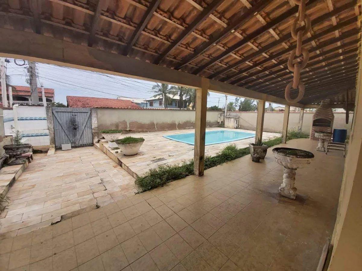 Casa à venda com 2 quartos, 260m² - Chácaras de Inoã (Inoã),