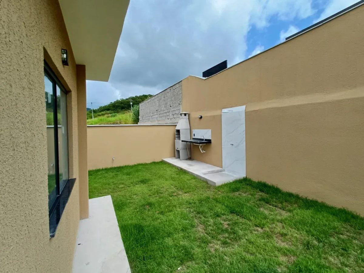  - Casa à venda em Maricá, Pindobas, com 3 quartos, 90m²