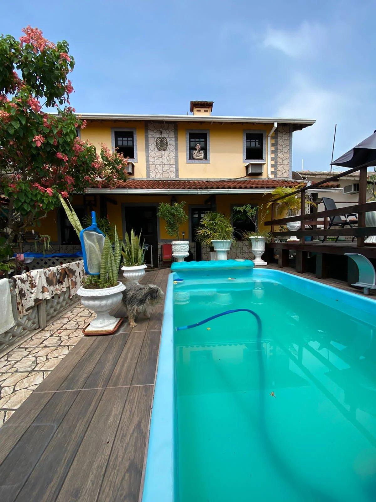 Casa à venda com 2 quartos, 230m² - Flamengo,Maricá