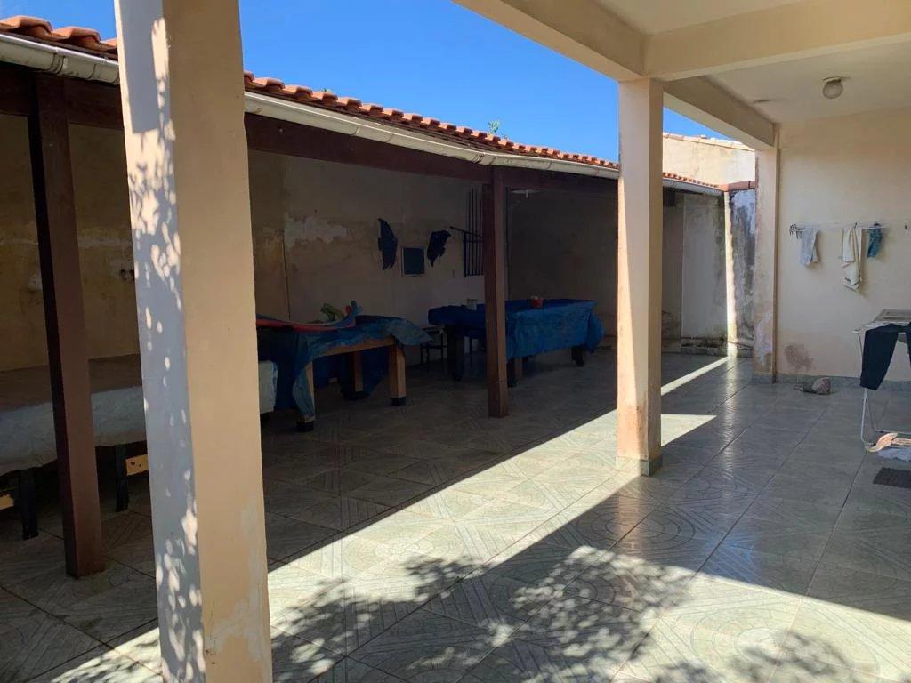  - Casa com 3 quartos, 450m², à venda em Maricá, Centro