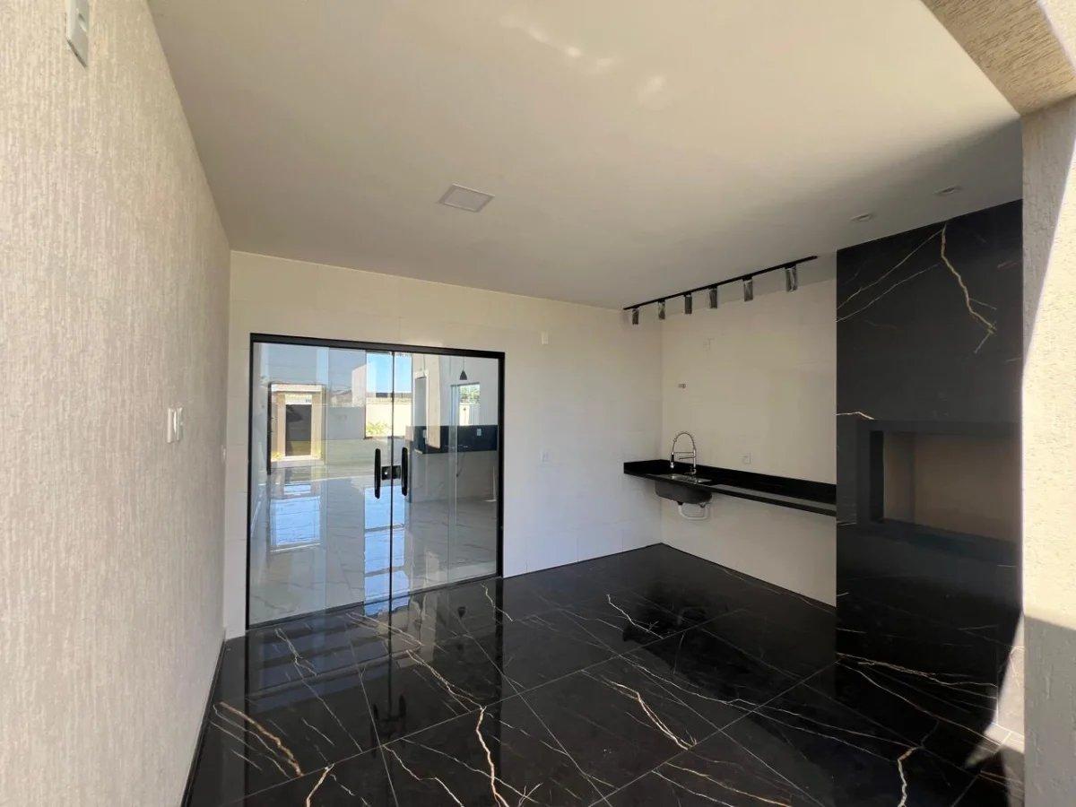  - Casa com 3 quartos, 140m², à venda em Maricá, itaipuaçu