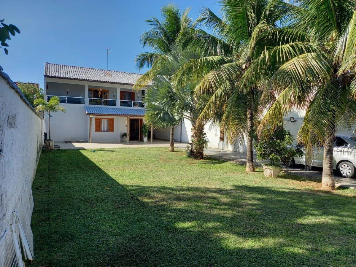 Casa à venda com 3 quartos, 217m² - Praia de Itaipuaçu (Itaipuaçu),