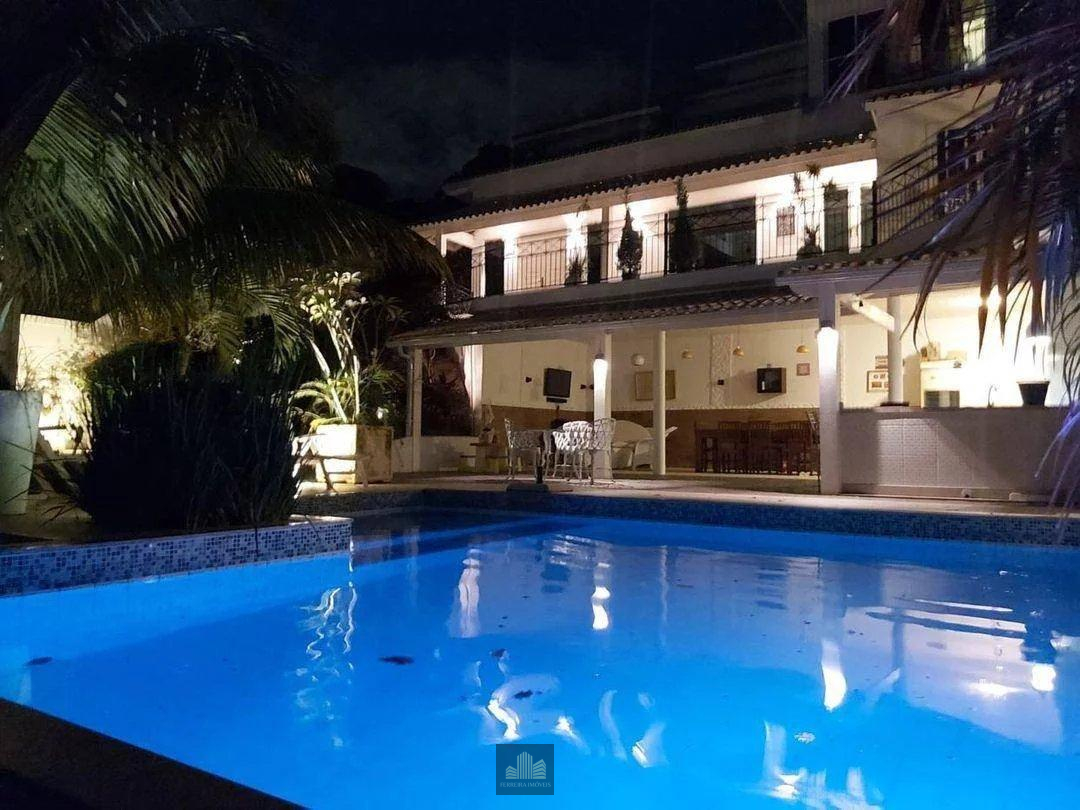 Casa à venda com 4 quartos, 550m² - Badu,