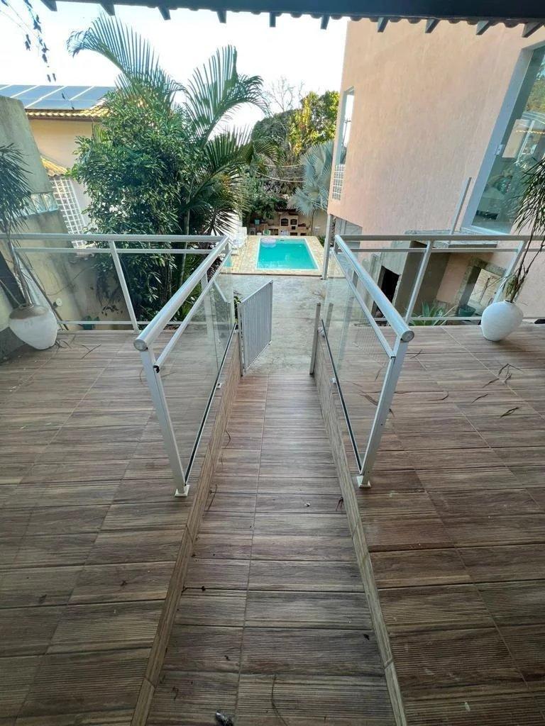 Casa à venda com 4 quartos, 1800m² - Maravista,