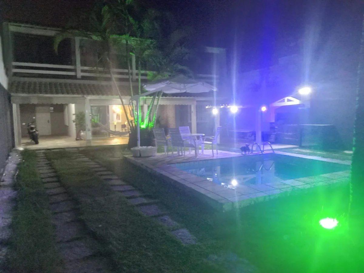 Casa à venda com 4 quartos, 250m² - Piratininga,Niterói