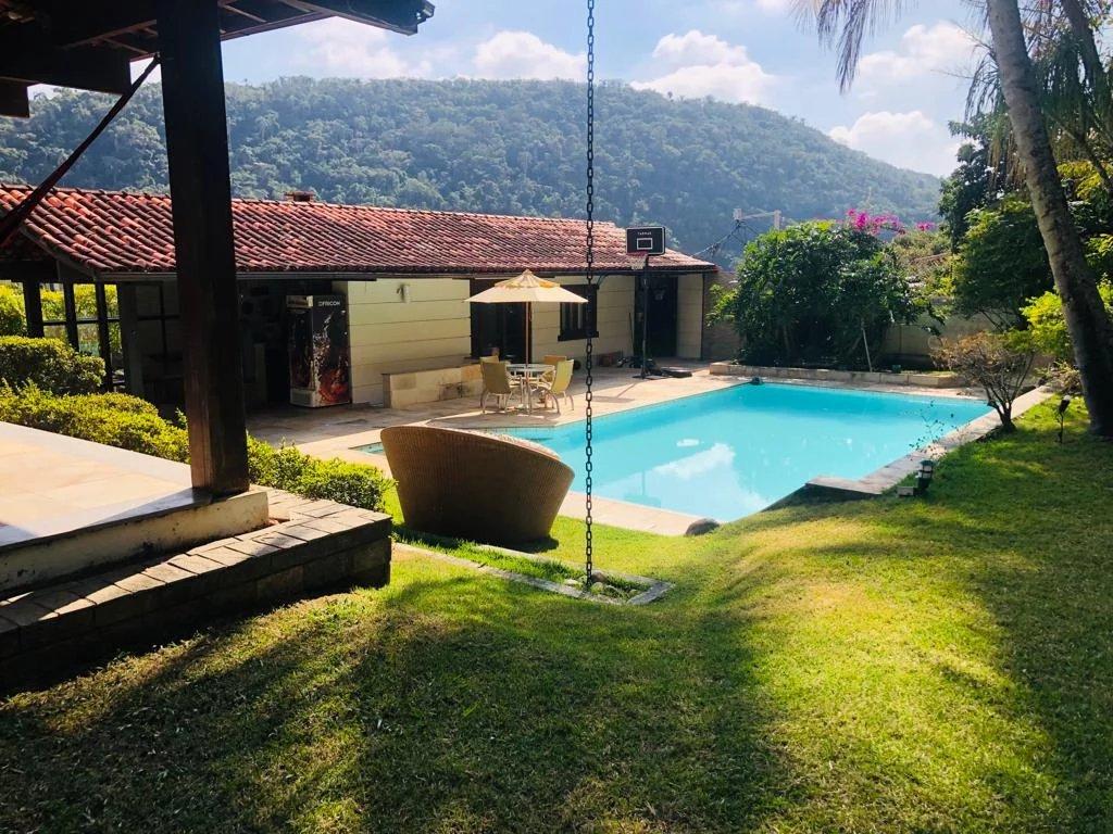 Casa à venda com 5 quartos, 300m² - Camboinhas,Niterói