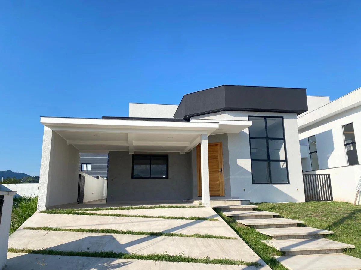 Casa à venda com 3 quartos, 174m² - Jardim Atlântico Oeste (Itaipuaçu),