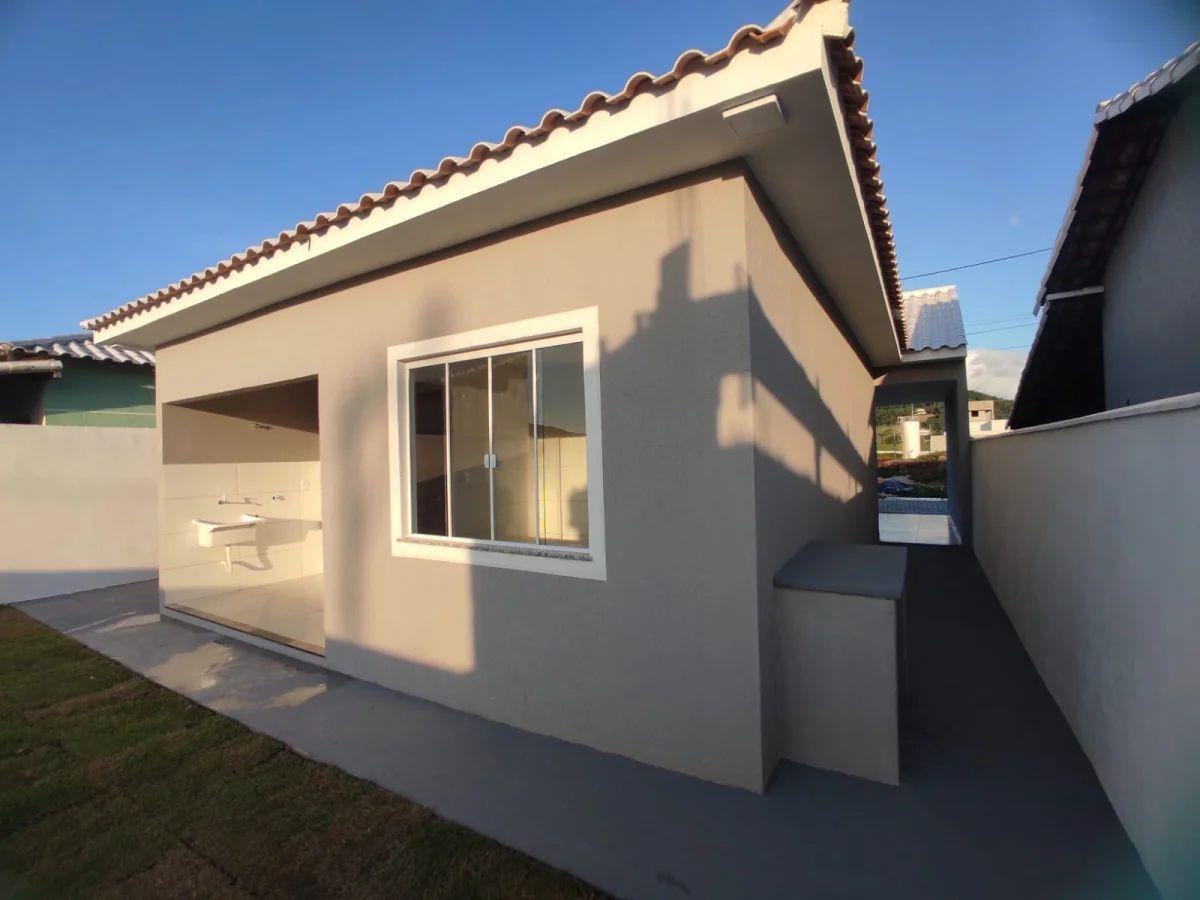 Casa à venda com 2 quartos, 80m² - Ubatiba,