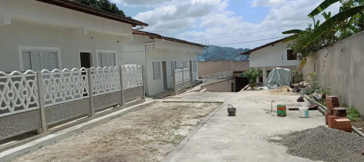 Casa à venda em Niterói, Sapê, com 2 quartos, 70m² - Rafael Ferreira