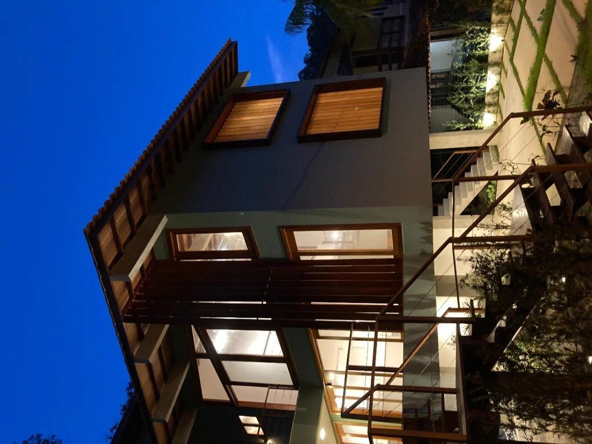 Casa à venda com 3 quartos, 205m² - Serra Grande,