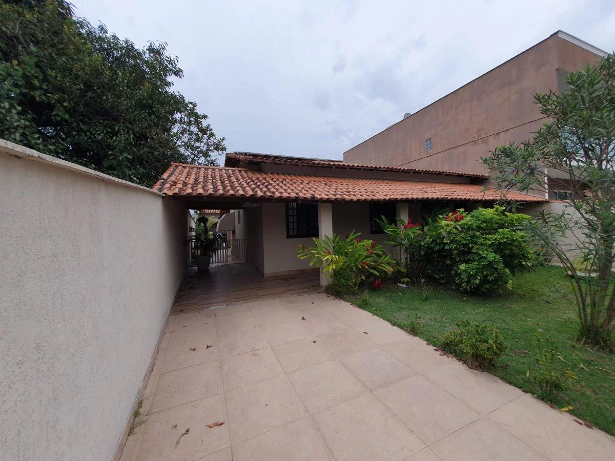 Casa à venda com 3 quartos, 190m² - Inoã (Inoã),