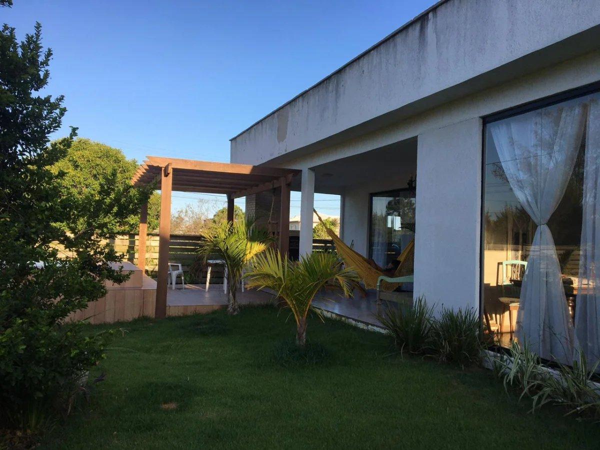Casa à venda com 3 quartos, 200m² - Jaconé (Ponta Negra),Maricá