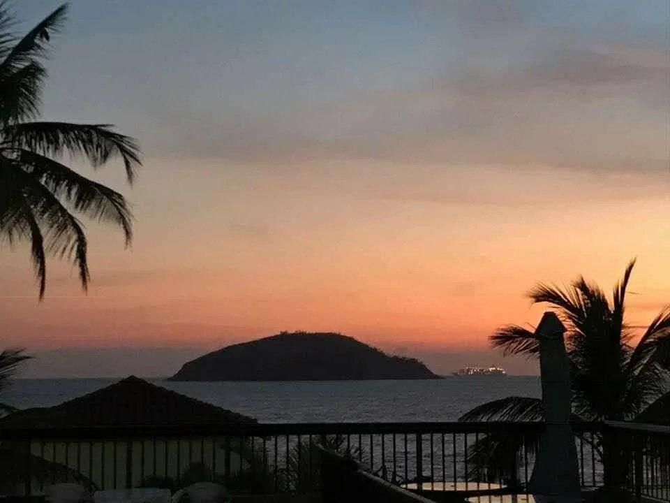  - Casa de condomínio com 3 quartos, 256m², à venda em Niterói, Camboinhas