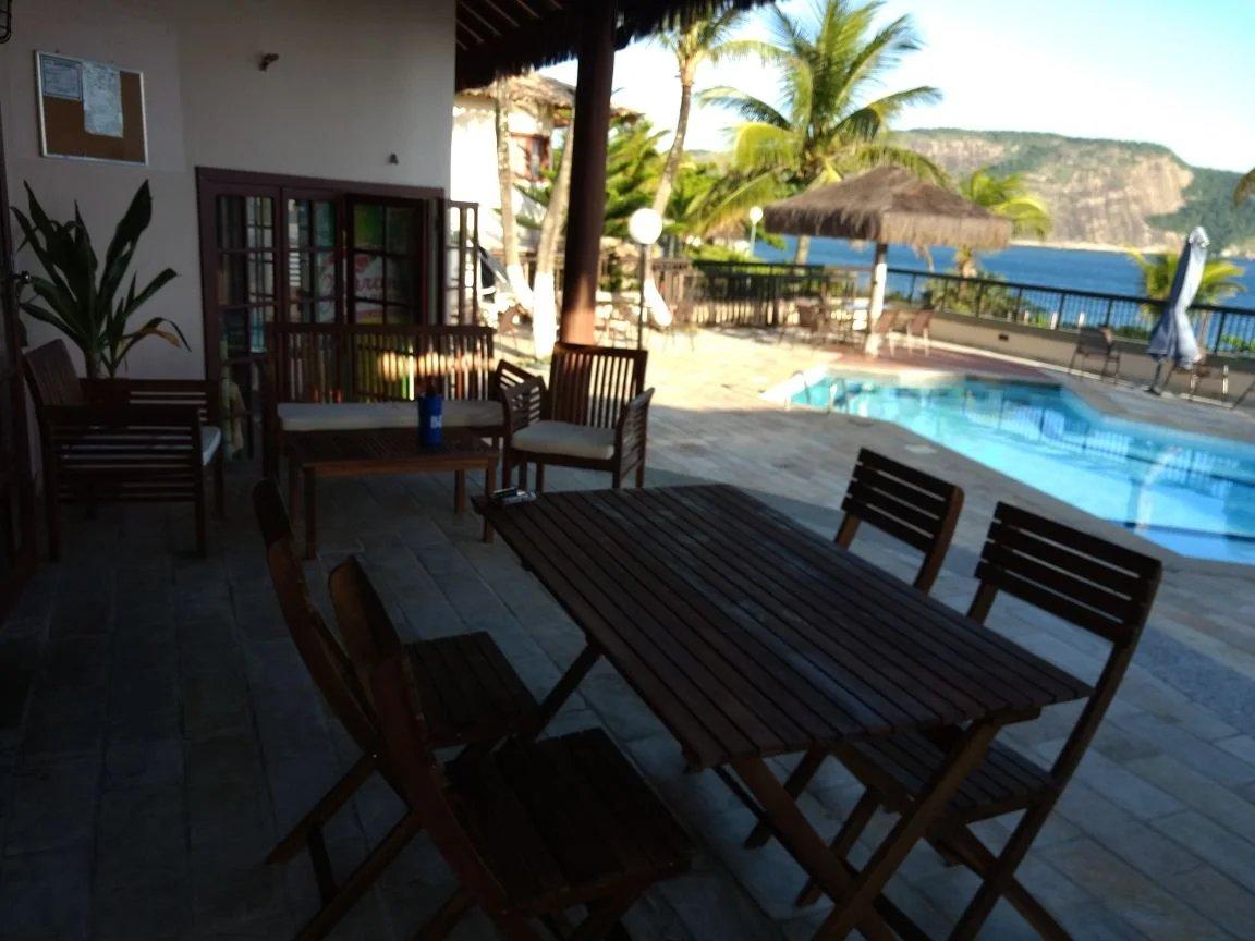 Casa à venda com 3 quartos, 256m² - Camboinhas,Niterói