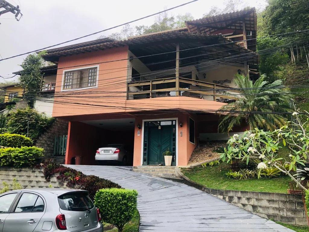 Casa de condomínio com 3 quartos, 750m², à venda em Niterói, Serra Grande - Rafael Ferreira