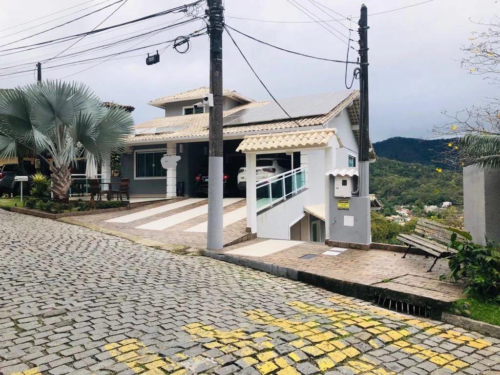 Casa à venda com 4 quartos, 550m² - Engenho do Mato,Niterói