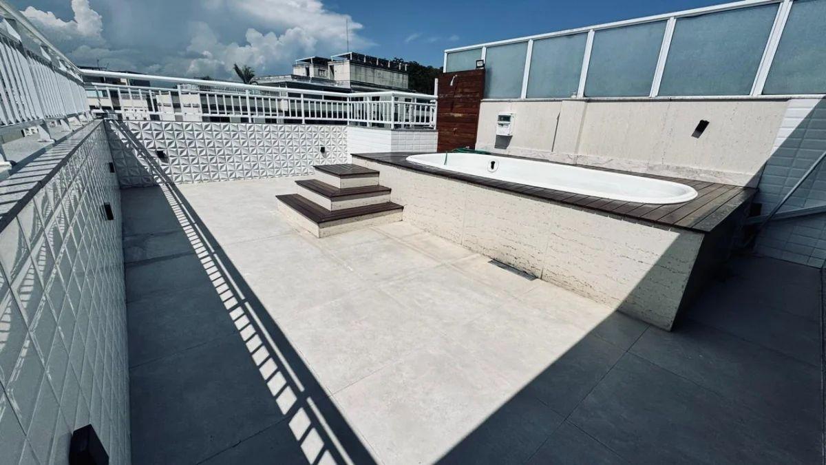 Cobertura à venda, no Condomínio Ecopark,  em Niterói, Pendotiba, com 3 quartos, 155m² - Rafael Ferreira