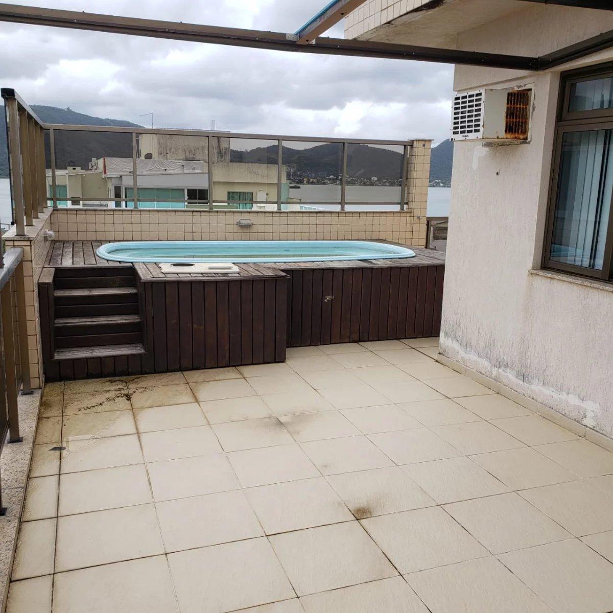  - Cobertura com 3 quartos, 200m², à venda em Niterói, Piratininga